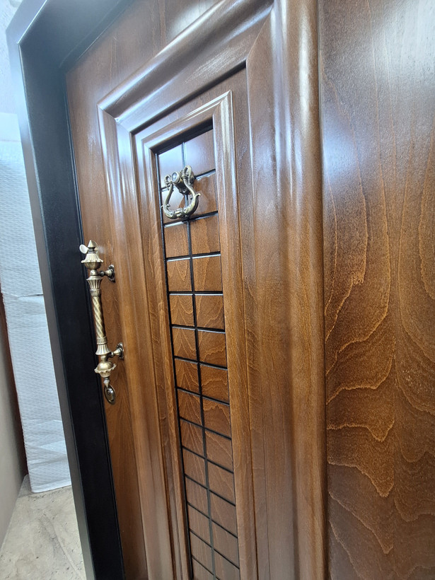 درب ضد سرقت مدل ونوس -کیان درب - روکش راش